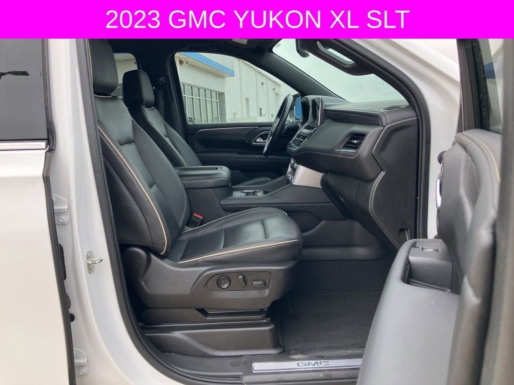 2023 GMC Yukon XL SLT