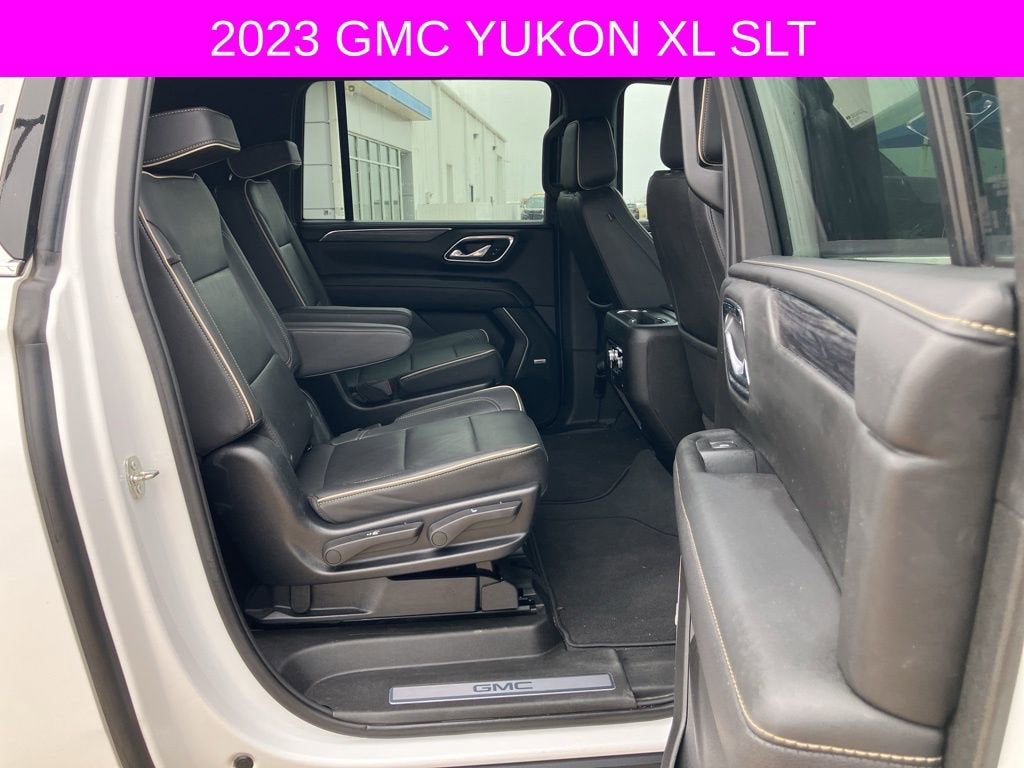 2023 GMC Yukon XL SLT