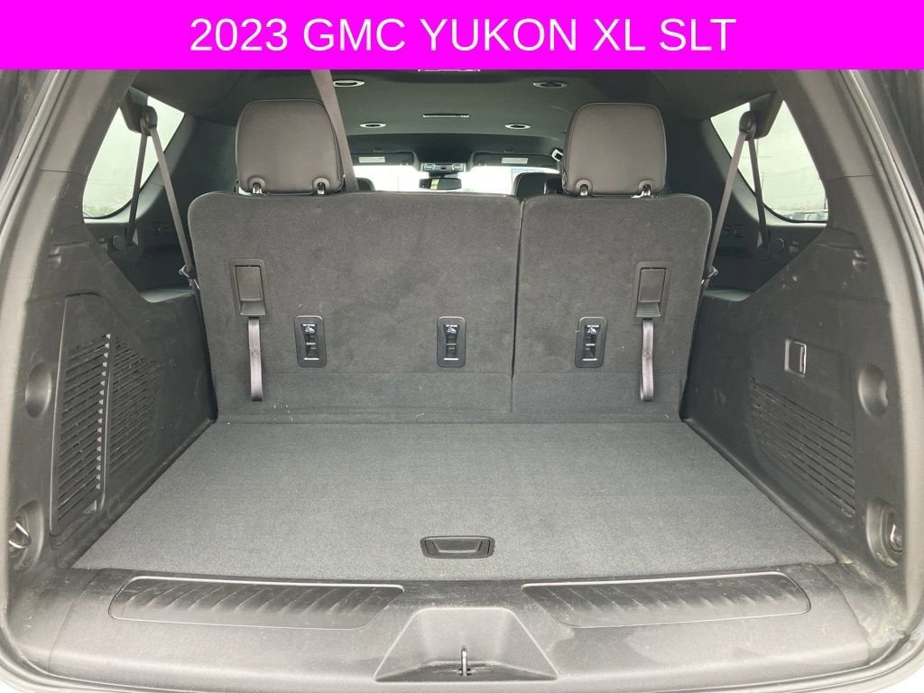 2023 GMC Yukon XL SLT
