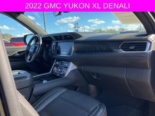 2022 GMC Yukon XL Denali