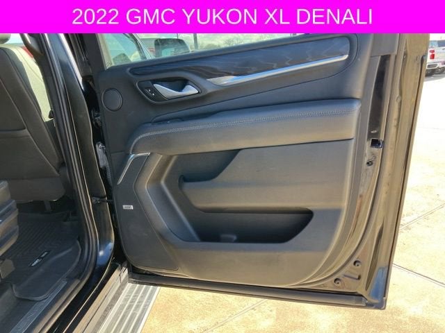 2022 GMC Yukon XL Denali