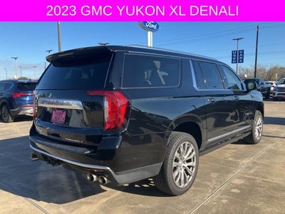 2023 GMC Yukon XL Denali