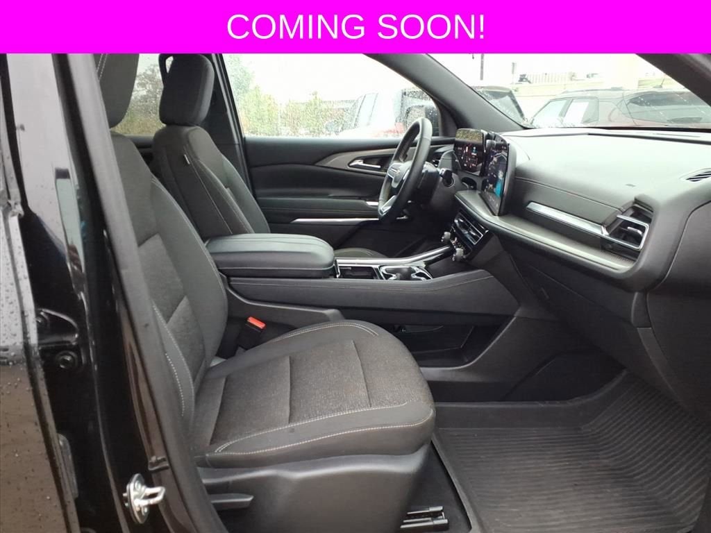 2024 Chevrolet Traverse LS