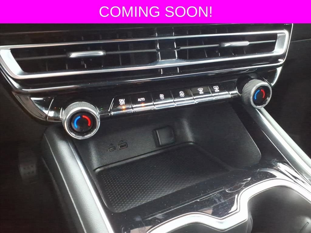 2024 Chevrolet Traverse LS