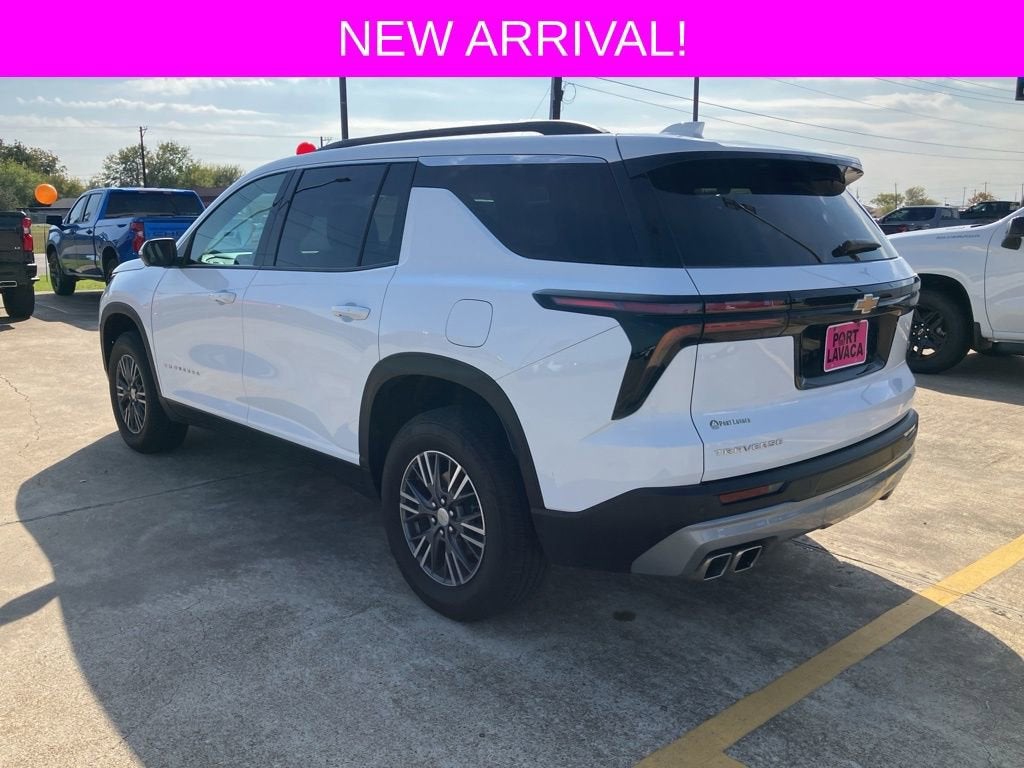 2024 Chevrolet Traverse LT