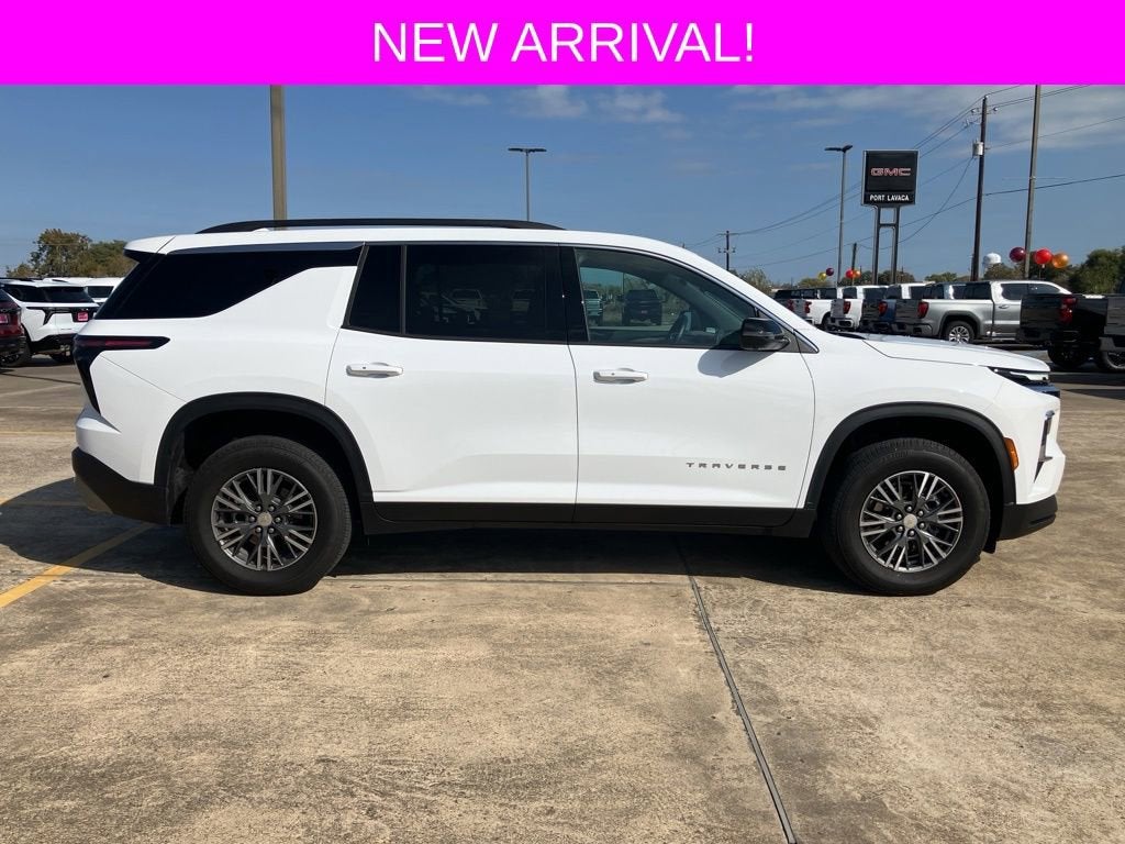 2024 Chevrolet Traverse LT