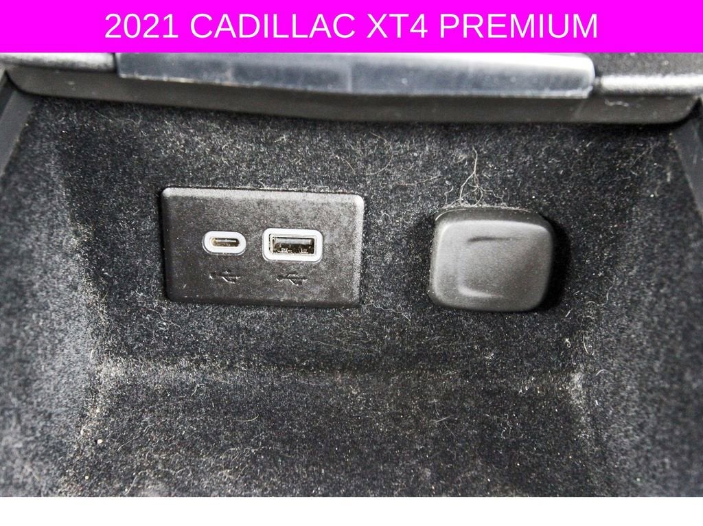 2021 Cadillac XT4 Premium Luxury