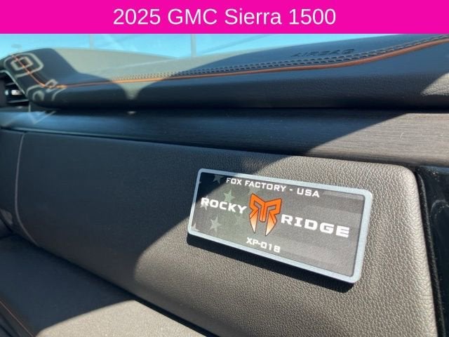 2025 GMC Sierra 1500 AT4