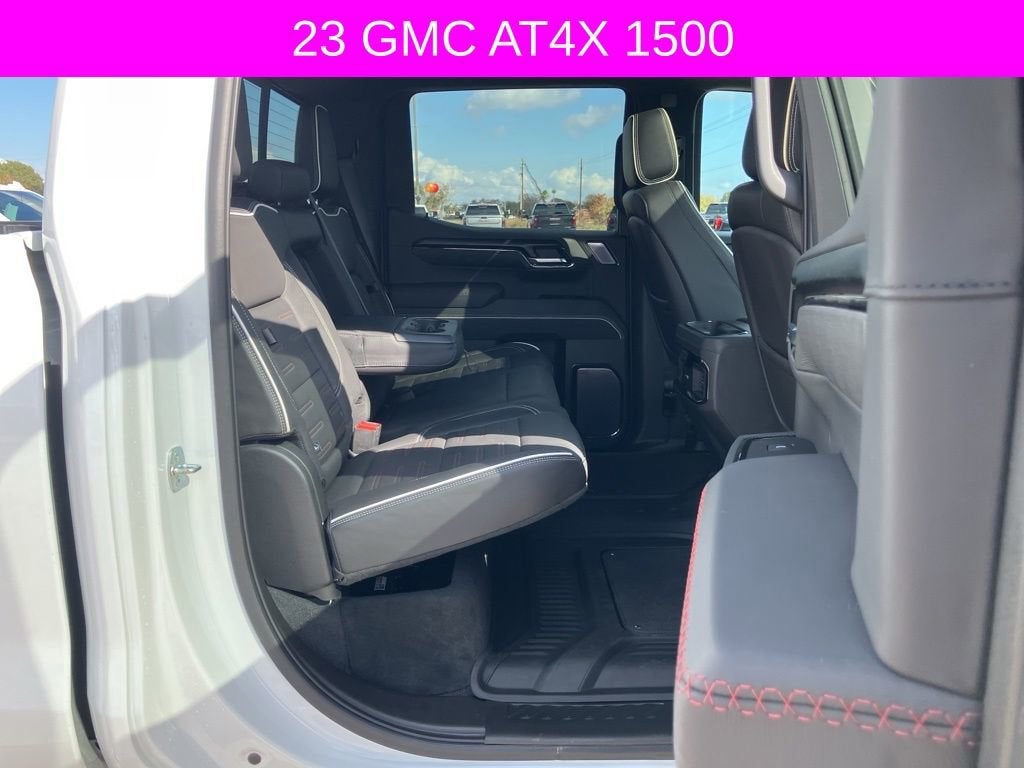 2023 GMC Sierra 1500 AT4X
