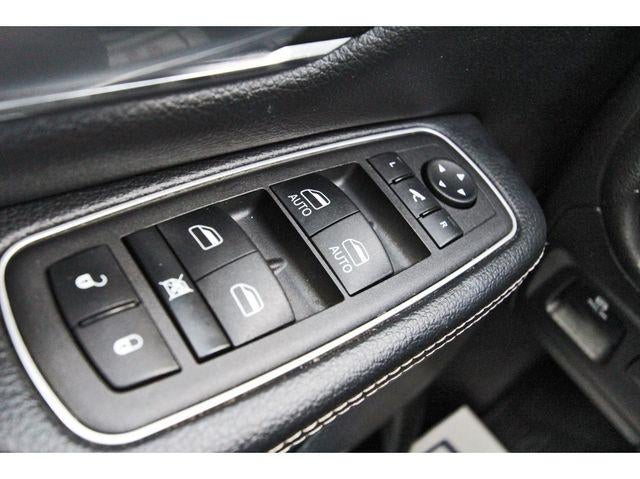 2024 RAM 1500 Laramie 4x4 Crew Cab 5'7" Box