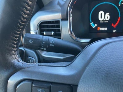 2022 Ford F-150 LARIAT 4WD SuperCrew 5.5' Box