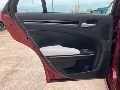 2019 Chrysler 300 300S RWD