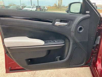 2019 Chrysler 300 300S RWD