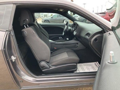 2021 Dodge Challenger SXT RWD