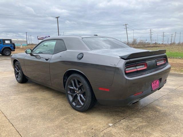 2021 Dodge Challenger SXT RWD