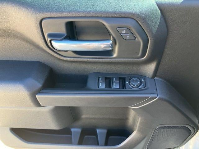 2025 Chevrolet Silverado 1500 Crew Cab Short Box 2-Wheel Drive Custom