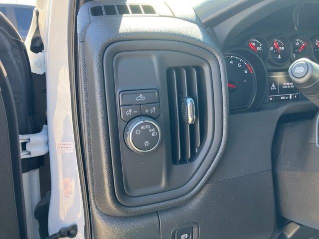 2025 Chevrolet Silverado 1500 Crew Cab Short Box 2-Wheel Drive Custom