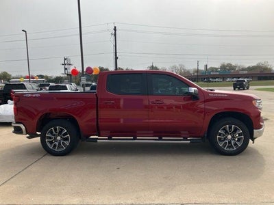 2024 Chevrolet Silverado 1500 Crew Cab Short Box 4-Wheel Drive LT 1LT