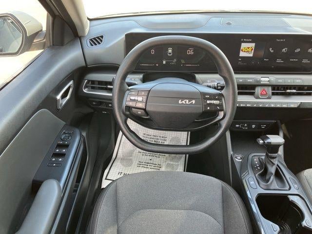 2025 Kia K4 LXS FWD