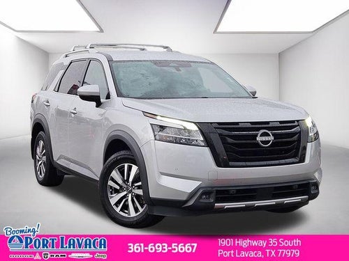 2023 Nissan Pathfinder SL 4WD