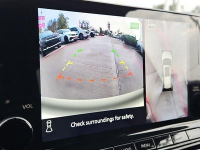 2023 Nissan Pathfinder SL 4WD