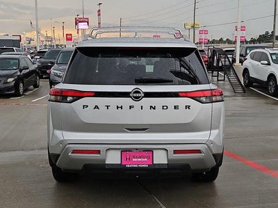 2023 Nissan Pathfinder SL 4WD